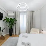 Apartament Manoir Dacia - Oiseaux 8 *