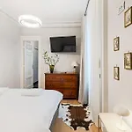 Manoir Dacia - Oiseaux 8 * Bucureşti
