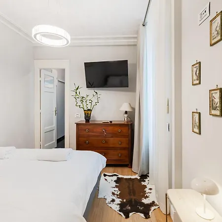 Manoir Dacia - Oiseaux 8 * Bükreş